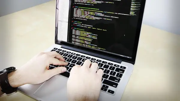 Programmcode am Bildschirm