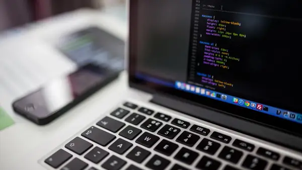 Programmcode am Bildschirm