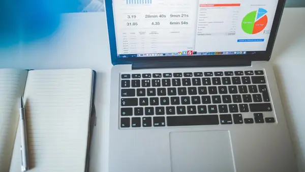 Website-Statistiken am Bildschirm